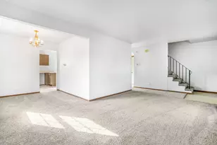 1388 Bow String Ct, Carol Stream, IL 60188 - Photo 5