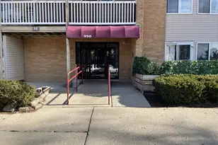 930 Beau Dr, Des Plaines, IL 60016 - Photo 3