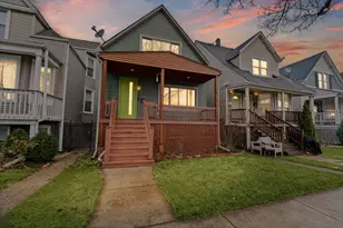 2850 W Henderson St, Chicago, IL 60618 - Photo 1