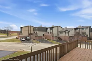 777 Golfview Dr, Roselle, IL 60172 - Photo 27