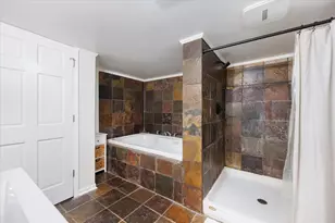 272 N Willow Rd, Elmhurst, IL 60126 - Photo 33