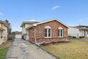 16798 91st Ave, Orland Hills, IL 60477 - Photo 1