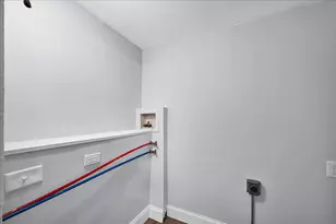 340 E Baker St, Bloomington, IL 61701 - Photo 15