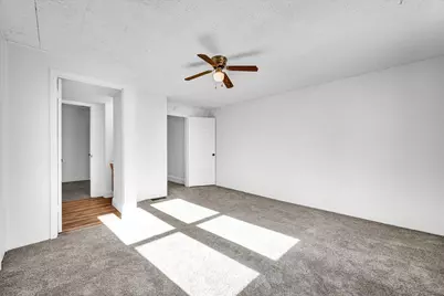 340 E Baker Street, Bloomington, IL 61701 - Photo 17