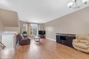 15 E Willow Rd, Wheeling, IL 60090 - Photo 5