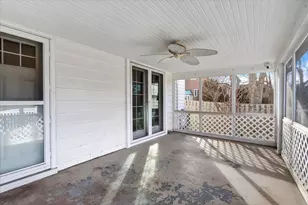 422 N Gardiner Ave, Rockford, IL 61107 - Photo 49