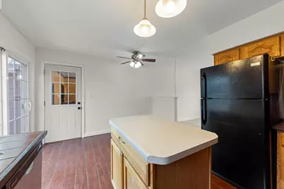 422 Best Avenue, Dekalb, IL 60115 - Photo 11