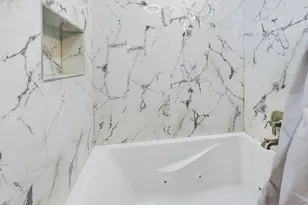 5005 S Prairie Ave, Chicago, IL 60615 - Photo 13