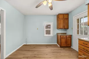 1235 Talma St, Aurora, IL 60505 - Photo 9