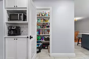 203 Centennial Ave, Normal, IL 61761 - Photo 5