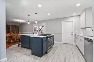 203 Centennial Ave, Normal, IL 61761 - Photo 3