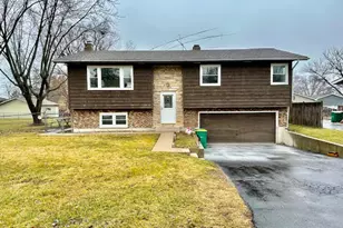 25640 W Glade Dr, Lake Villa, IL 60046 - Photo 1