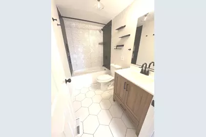 1943 N Winchester Avenue #2F, Chicago, IL 60622 - Photo 17