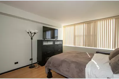 7234 W North Avenue #807, Elmwood Park, IL 60707 - Photo 9