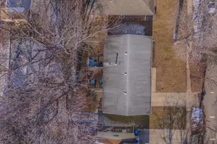 1208 Gettysburg Dr, Bloomington, IL 61704 - Photo 7