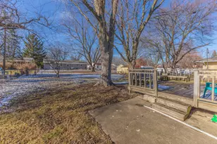 1208 Gettysburg Dr, Bloomington, IL 61704 - Photo 37