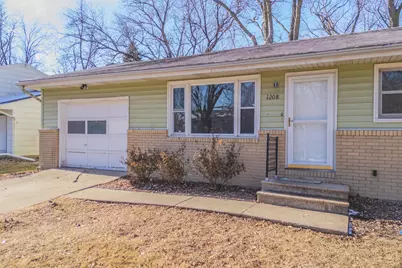 1208 Gettysburg Drive, Bloomington, IL 61704 - Photo 5