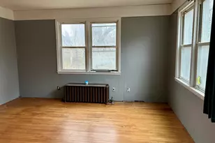 230 E Porter St, Oglesby, IL 61348 - Photo 5