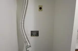 2929 Sunnyside Dr, Rockford, IL 61114 - Photo 7