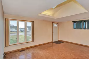 8859 S Main St, Hometown, IL 60456 - Photo 5