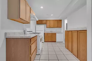 1804 Fayette Walk, Hoffman Estates, IL 60169 - Photo 3