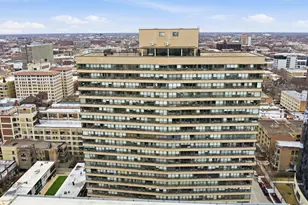 2930 N Sheridan Rd, Chicago, IL 60657 - Photo 25