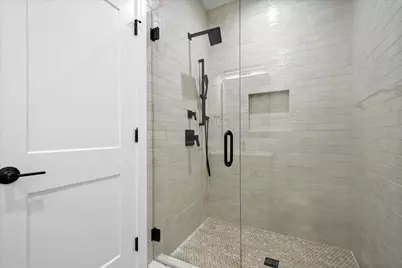 2442 W Berteau Avenue, Chicago, IL 60618 - Photo 31