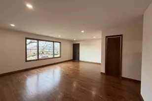 2825 73rd Ave, Elmwood Park, IL 60707 - Photo 7