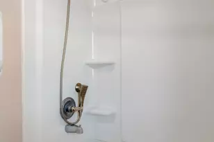 711 E Sycamore St, Watseka, IL 60970 - Photo 15