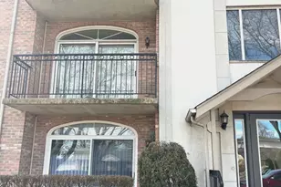 9420 S 77th Ct, Hickory Hills, IL 60457 - Photo 3