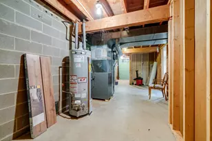 2209 Edgebrook Dr, Rockford, IL 61107 - Photo 35