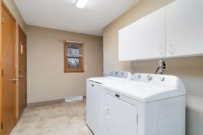 2209 Edgebrook Drive, Rockford, IL 61107 - Photo 21