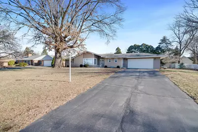 2209 Edgebrook Drive, Rockford, IL 61107 - Photo 3