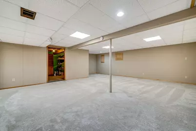 2209 Edgebrook Drive, Rockford, IL 61107 - Photo 33