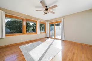 2209 Edgebrook Dr, Rockford, IL 61107 - Photo 25