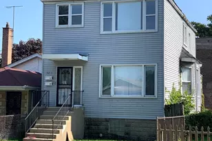 9211 S Clyde Ave, Chicago, IL 60617 - Photo 1