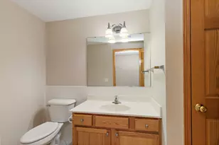 543 Brant Cir, Dekalb, IL 60115 - Photo 23