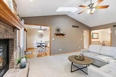 543 Brant Circle, Dekalb, IL 60115 - Photo 7