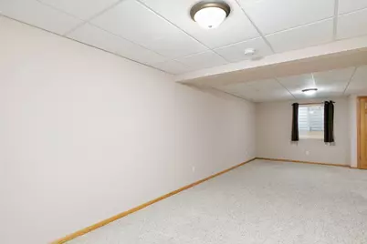 543 Brant Circle, Dekalb, IL 60115 - Photo 21