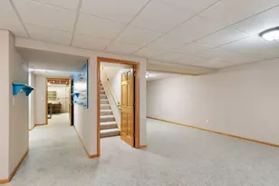 543 Brant Cir, Dekalb, IL 60115 - Photo 19