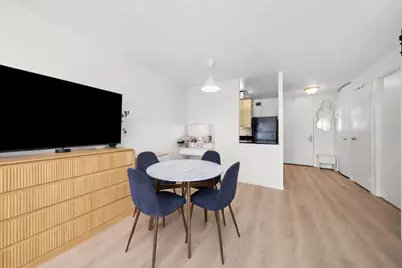 4343 N Clarendon Avenue #911, Chicago, IL 60613 - Photo 9