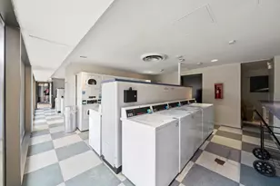 4343 N Clarendon Ave, Chicago, IL 60613 - Photo 19