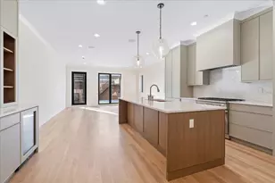 3036 N Sheffield Ave, Chicago, IL 60657 - Photo 7