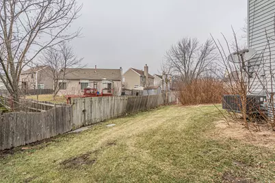 212 S Tanglewood Court, Round Lake, IL 60073 - Photo 19