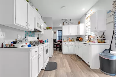 212 S Tanglewood Court, Round Lake, IL 60073 - Photo 9