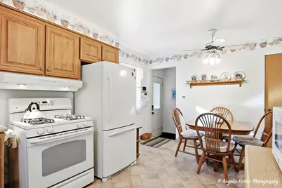 2326 Walnut Street, Waukegan, IL 60087 - Photo 7