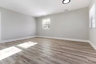 59 Gant Cir, Streamwood, IL 60107 - Photo 3