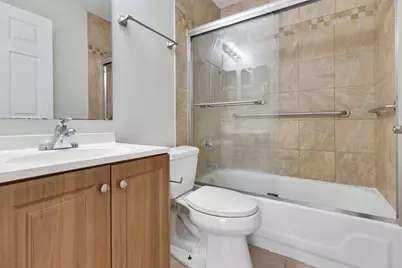 63 N Victoria Lane #A, Streamwood, IL 60107 - Photo 11