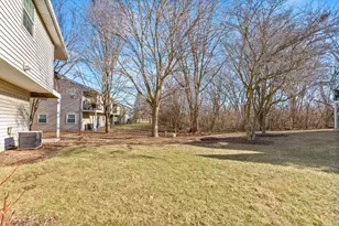 63 N Victoria Ln, Streamwood, IL 60107 - Photo 19