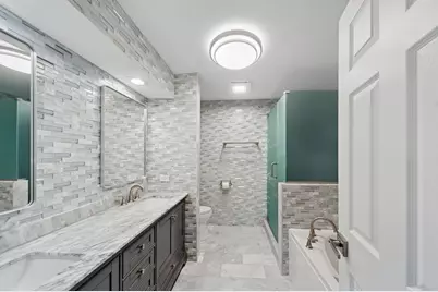 1772 Lancaster Way, Northbrook, IL 60062 - Photo 13